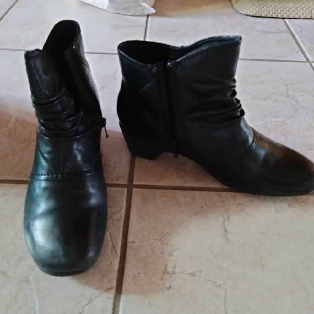 Women's boots